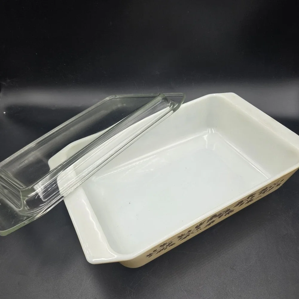 Vintage 1960's Pyrex 575B Gold Acorn Leaves Casserole Server Dish 2 Qt + Lid USA